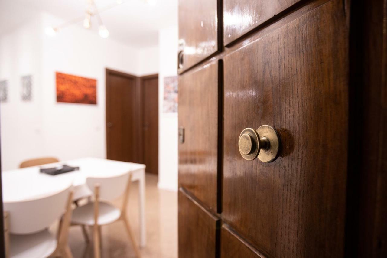 Municipiohouse-84 By Dimorra Apartment Napoli Bagian luar foto