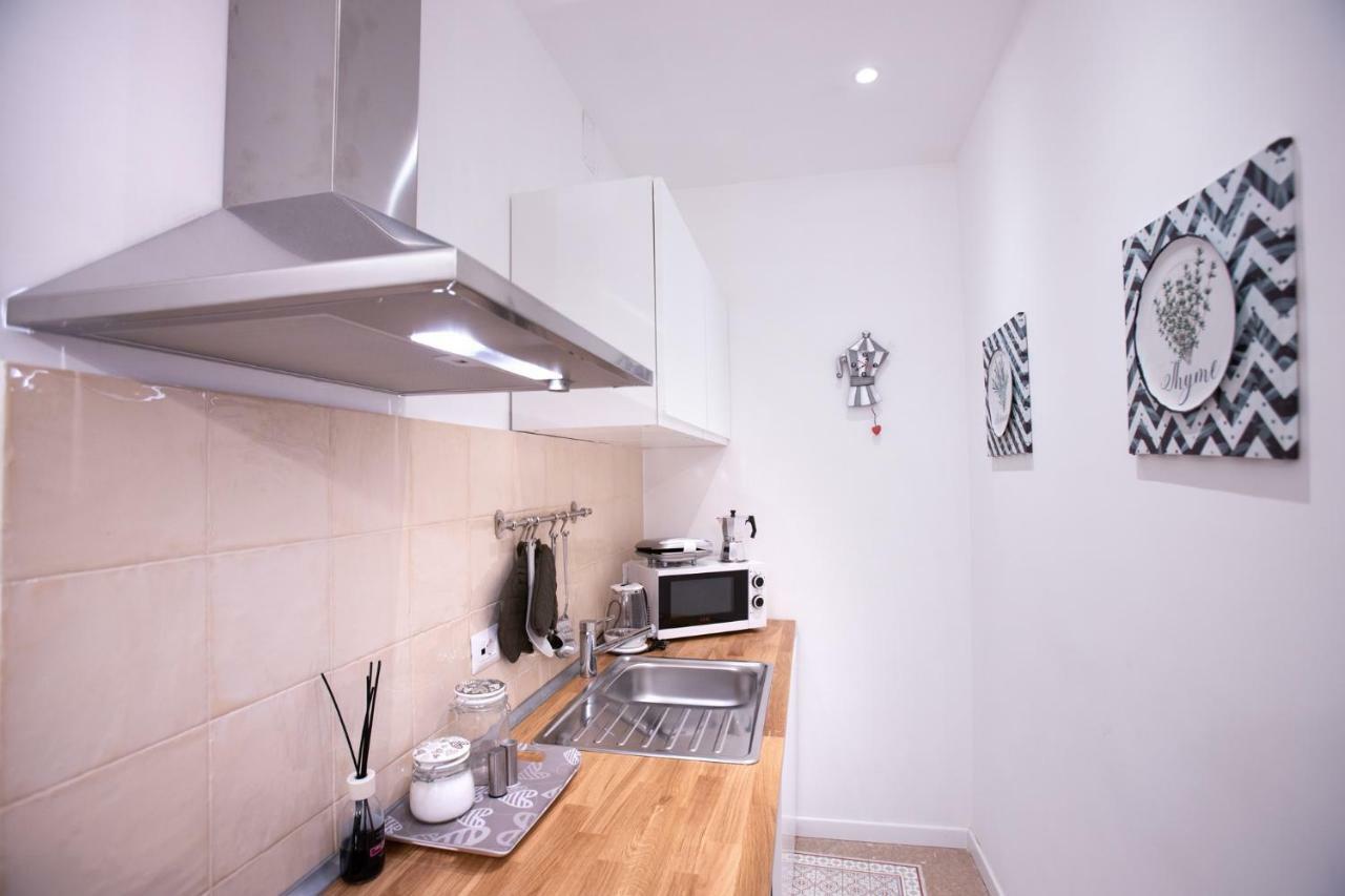 Municipiohouse-84 By Dimorra Apartment Napoli Bagian luar foto