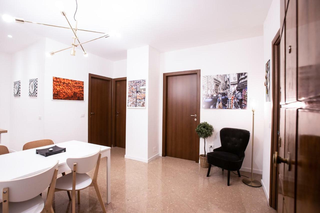Municipiohouse-84 By Dimorra Apartment Napoli Bagian luar foto