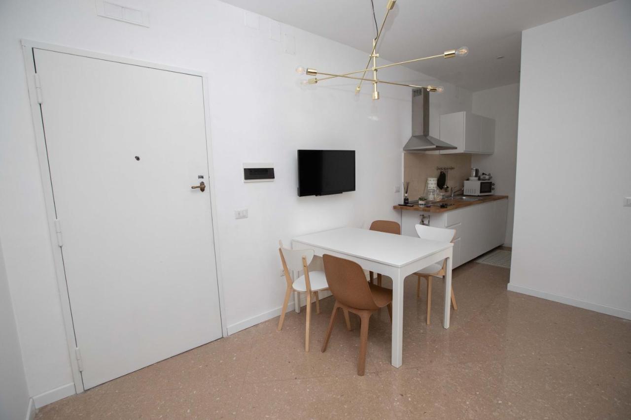Municipiohouse-84 By Dimorra Apartment Napoli Bagian luar foto
